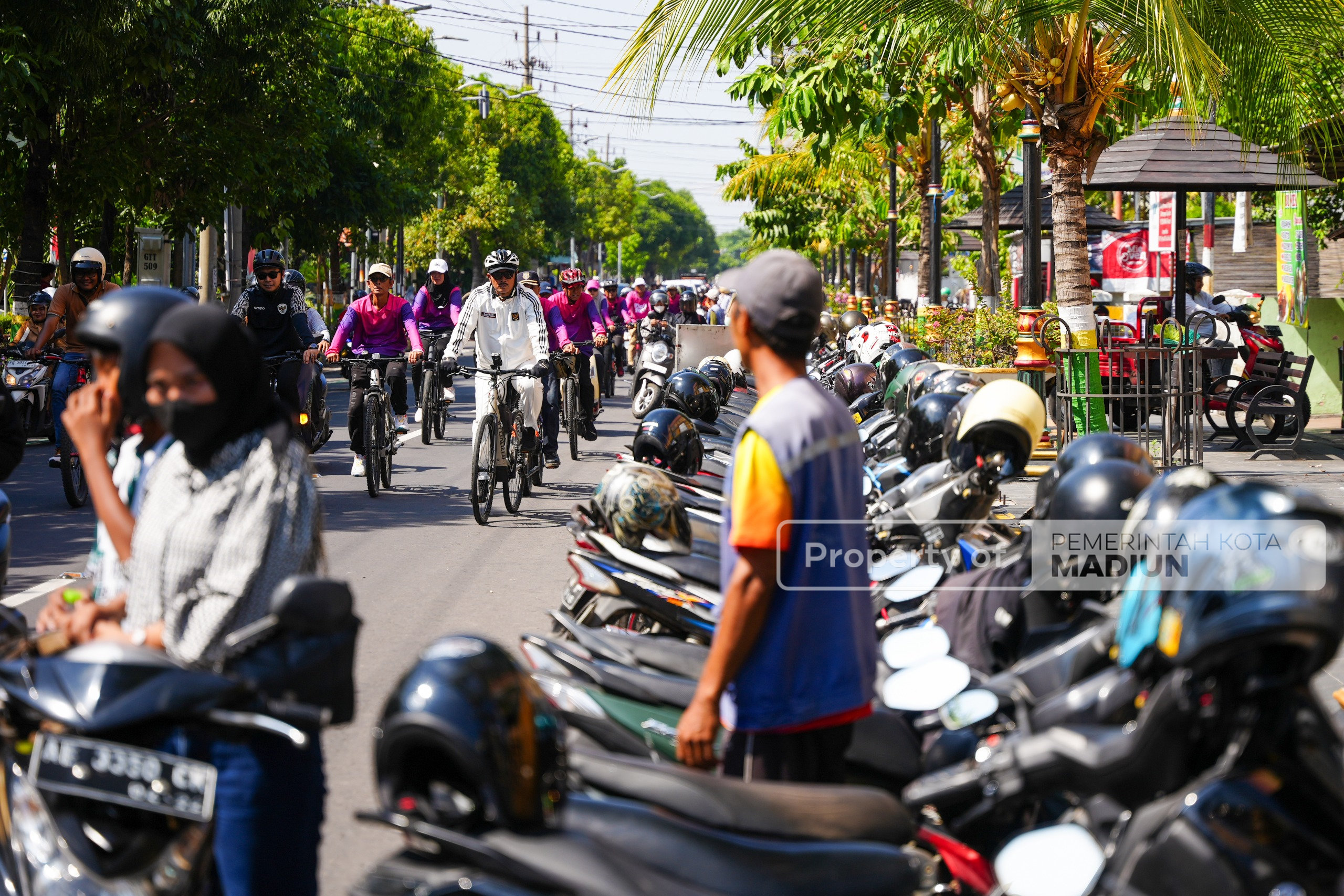 Mulai Turun Hujan, Wali Kota-Wawali Gowes Cek Saluran