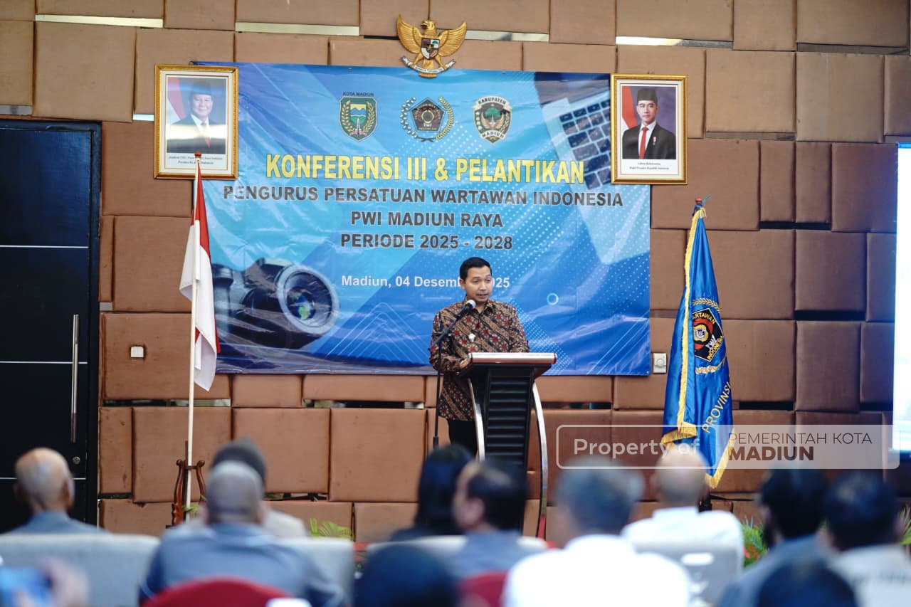 Hadiri Pelantikan PWI Madiun Raya, Wawali Tekankan Peran Strategis Wartawan dalam Membangun Kota Maju Mendunia