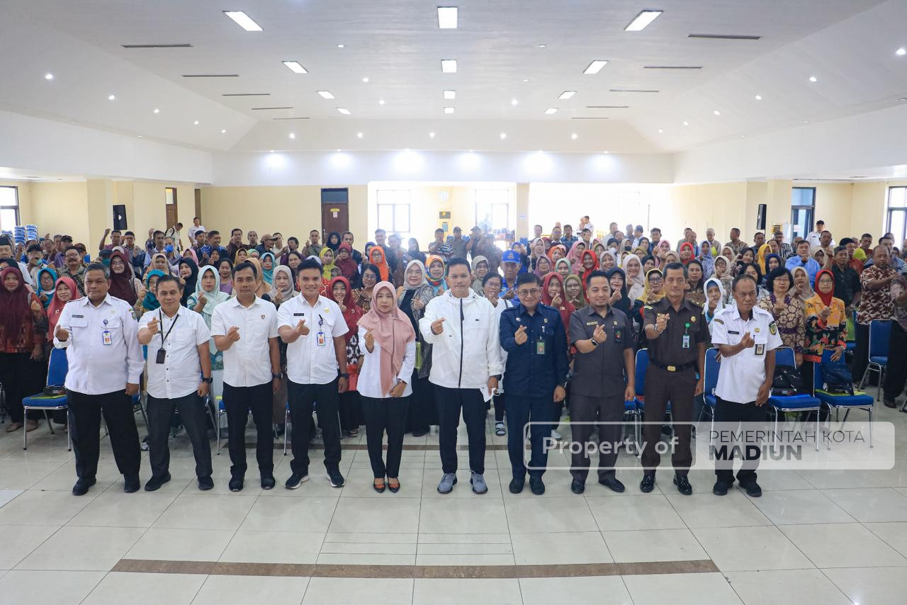 Buka dan Beri Arahan di Penyuluhan Hukum Terpadu, Wali Kota Harap Warga Makin Paham Aturan