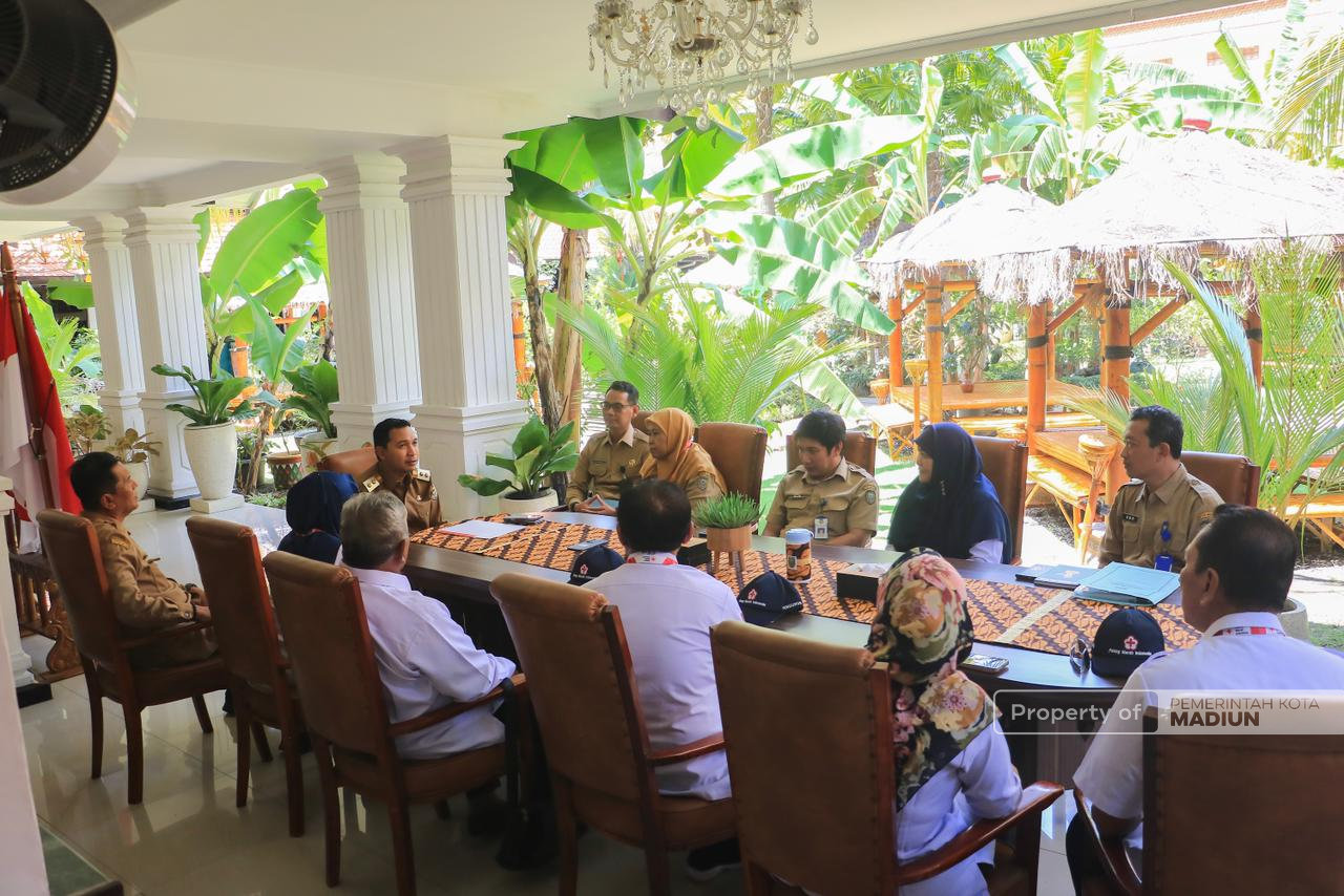 Plt Wali Kota Madiun Terima Audiensi PMI, Bahas Pembangunan Gedung dan Penguatan Layanan UDD
