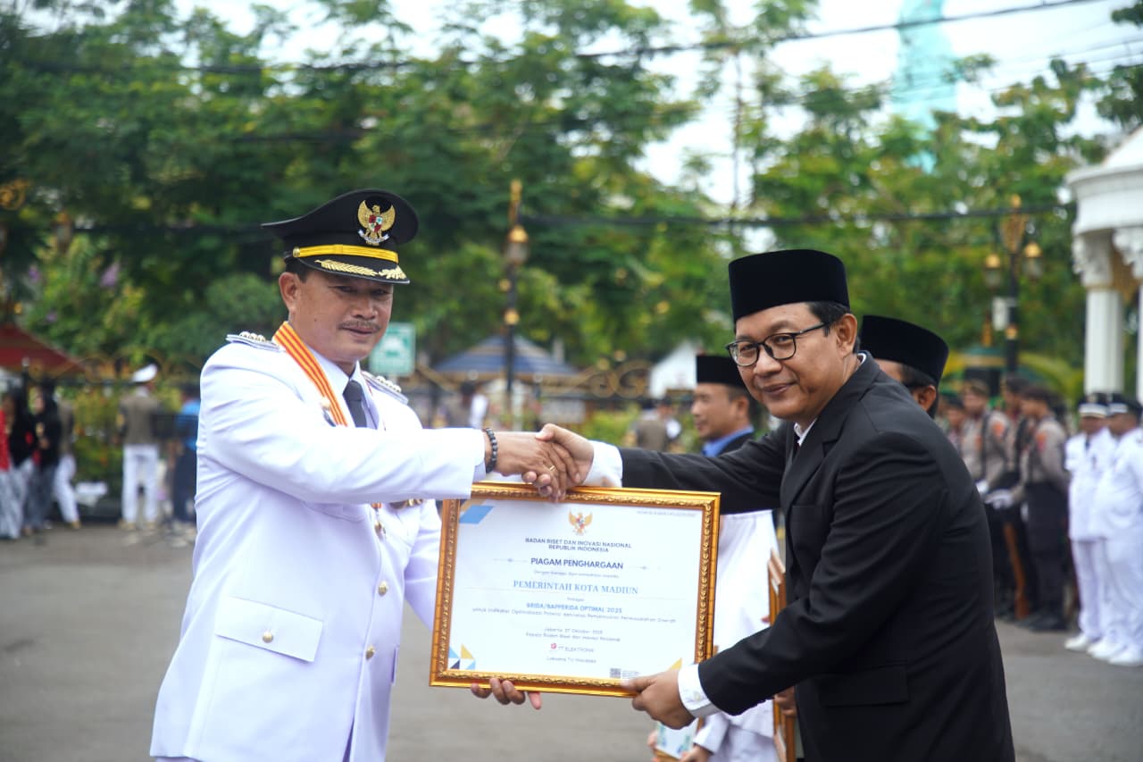 Pimpin Apel Hari Pahlawan, Wali Kota Harap Semangat Pejuang Terus Hidup di Kota Madiun