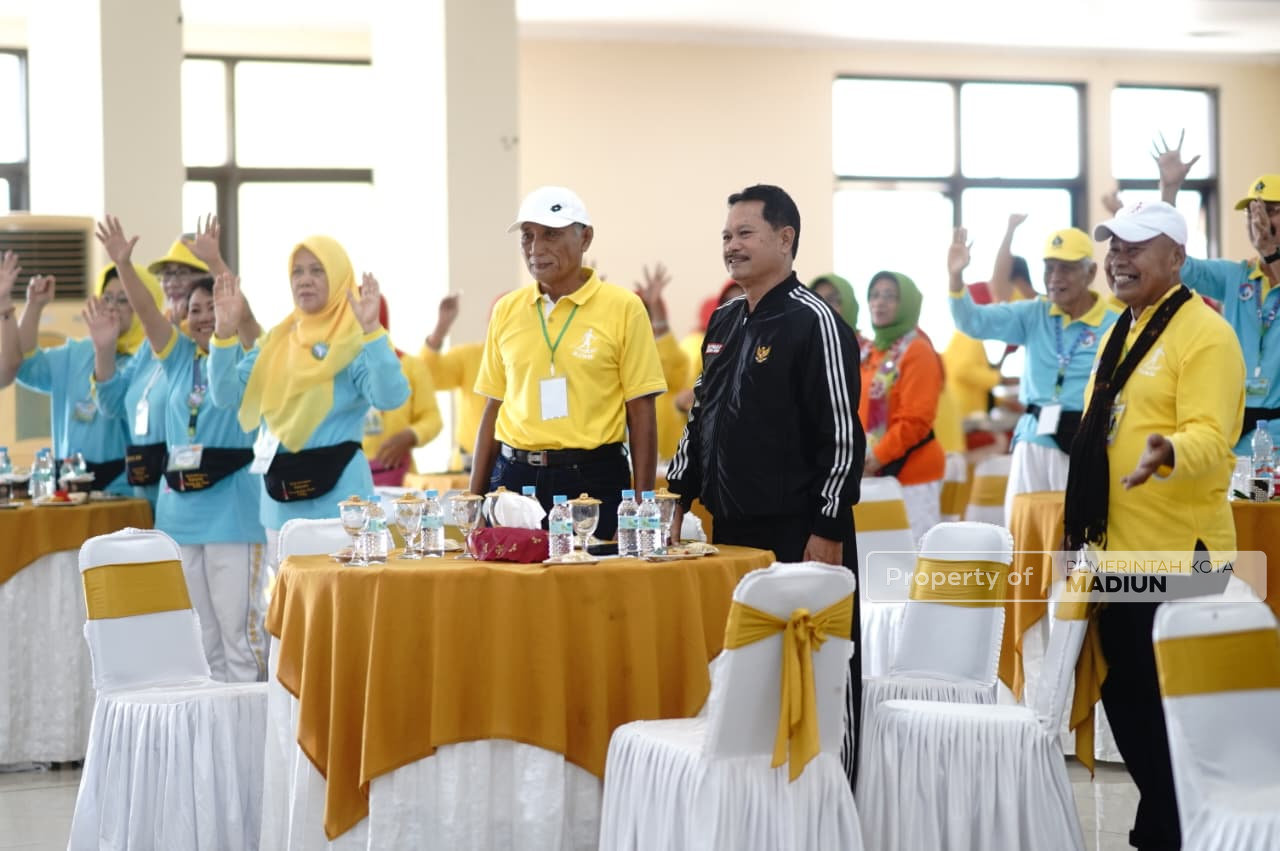 HUT ke-2 KJNM, Wali Kota Maidi Ajak Warga Madiun Rutin Jalan Nordik