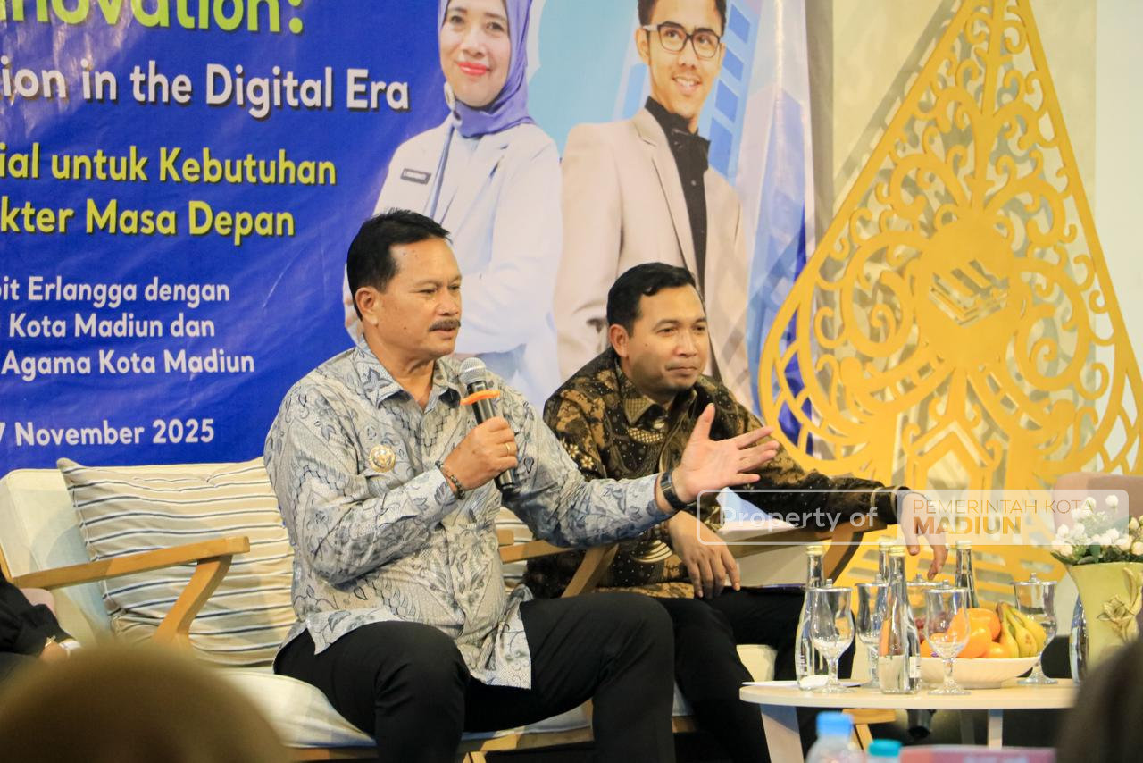 Jadi Narasumber Seminar Akbar, Wali Kota Madiun Tekankan Penguatan Pendidikan Karakter di Era Digitalisasi