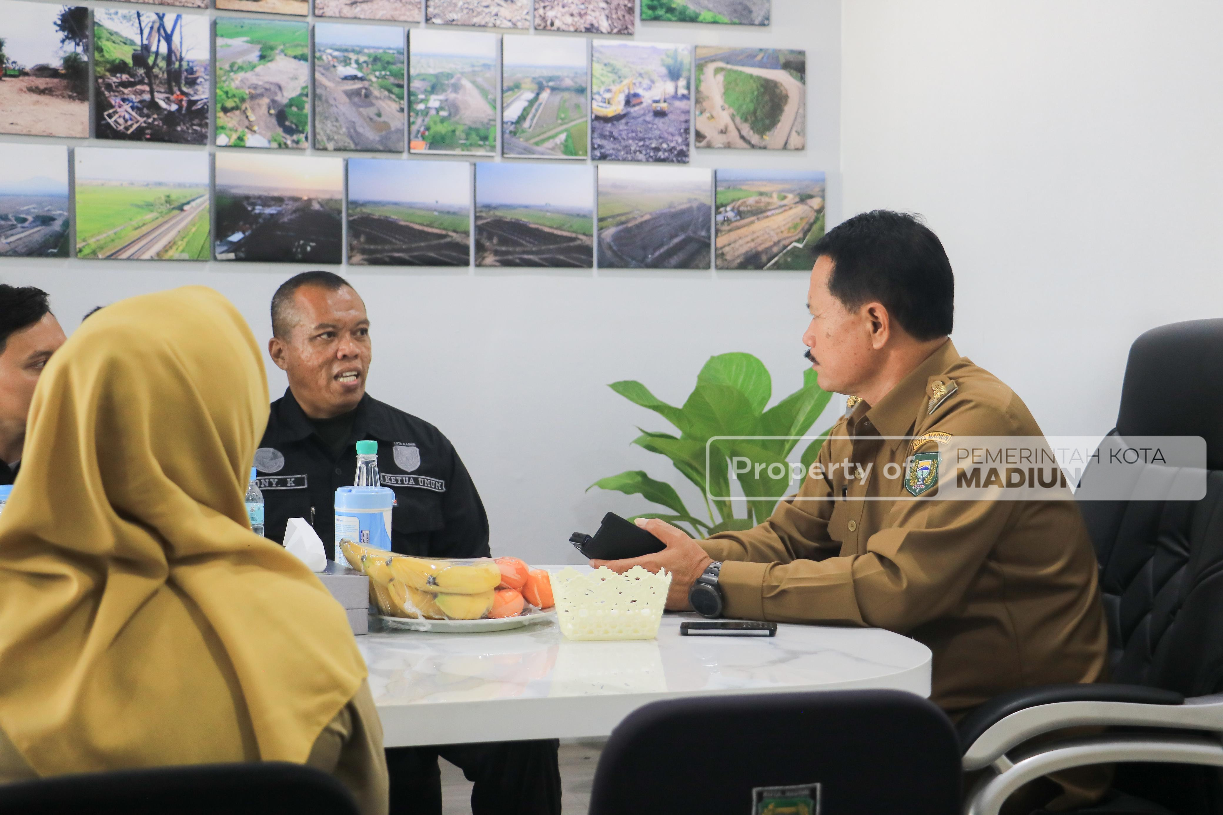 Wali Kota Madiun Terima Audiensi Forki, Bahas Kejuaraan Karate Piala Wali Kota 2025