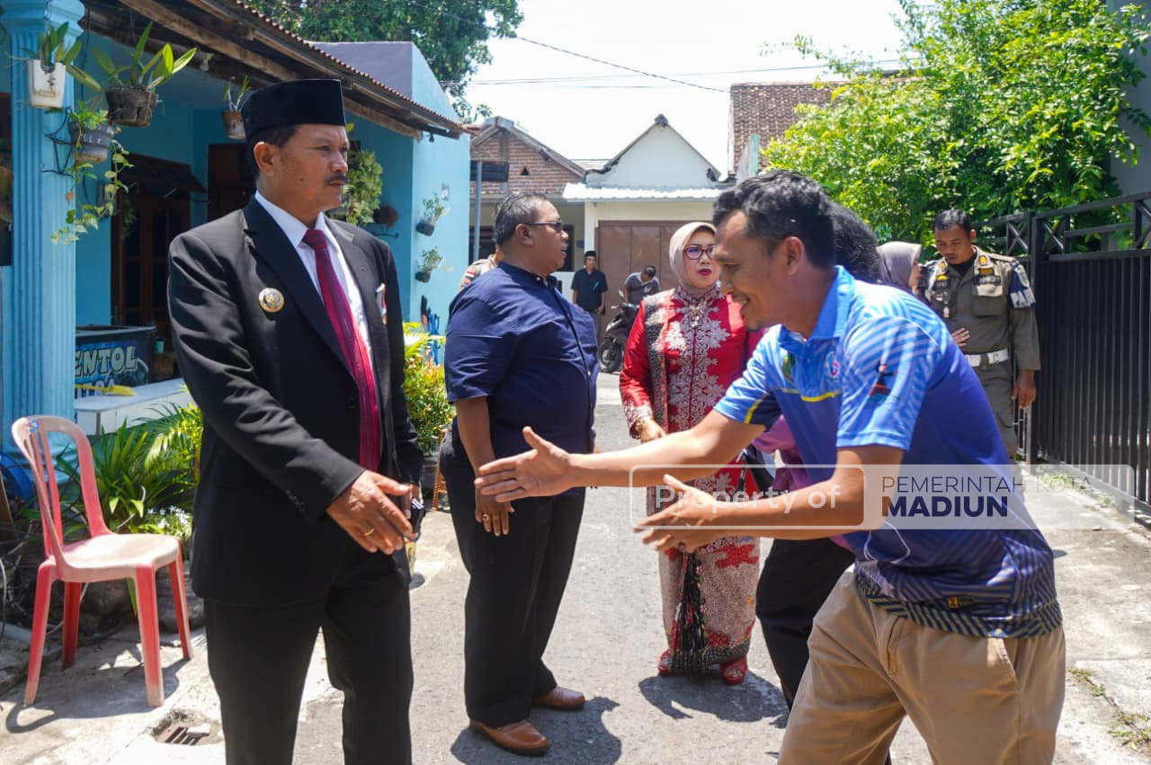 Santunan Pro JKK-JKM Diserahkan Wali Kota, Ahli Waris Mariati Terima Rp 42 Juta