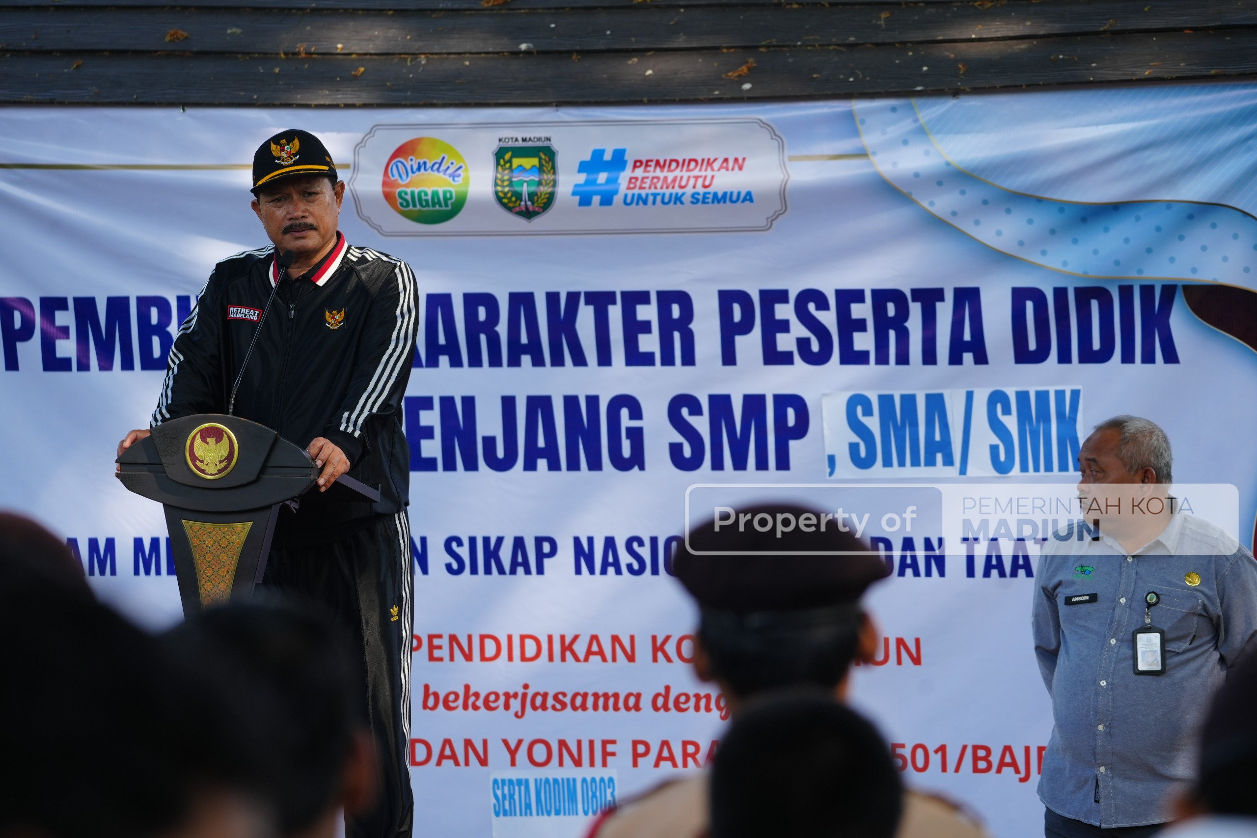 Tanamkan Nasionalisme dan Taat Hukum, Ratusan Siswa Dapat Pembinaan Karakter di Ngrowo Bening