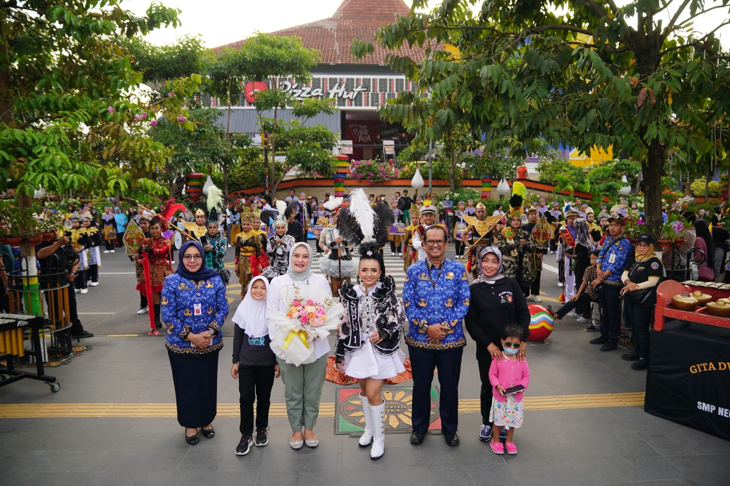 Kembali Digelar, Parade Senja Curi Perhatian Wisatawan PSC