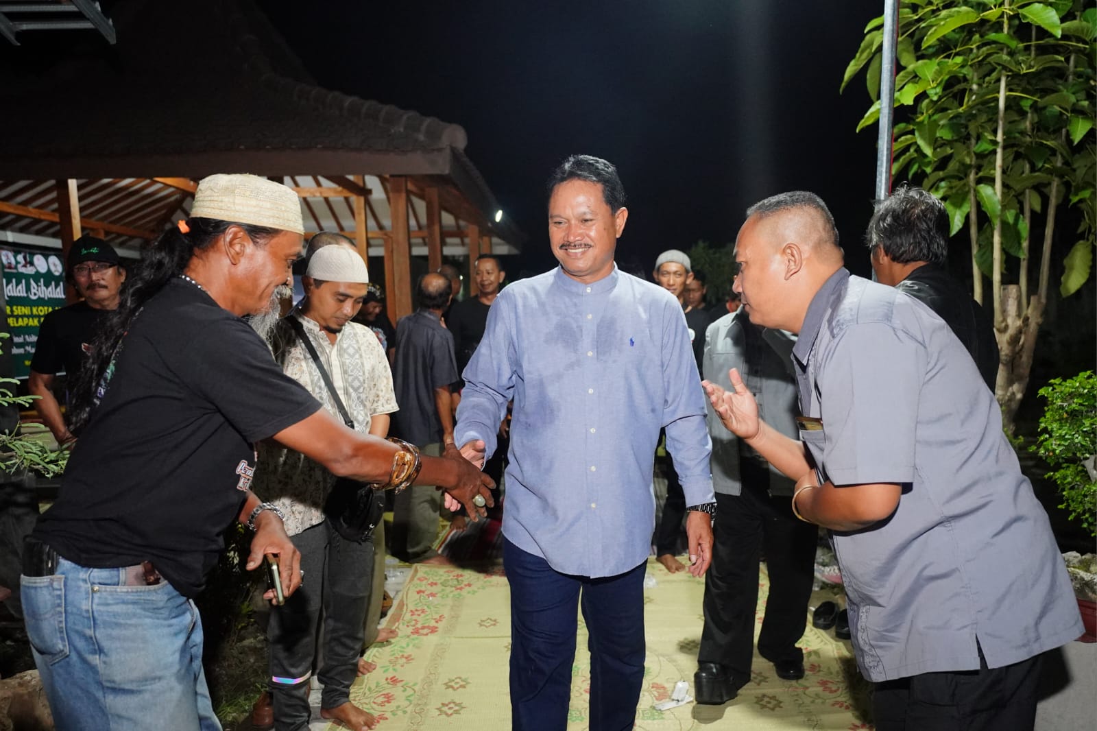 Hadiri Halal Bihalal Pasar Seni Tawangrejo, Wali Kota Imbau Pedagang Jaga Kerukunan
