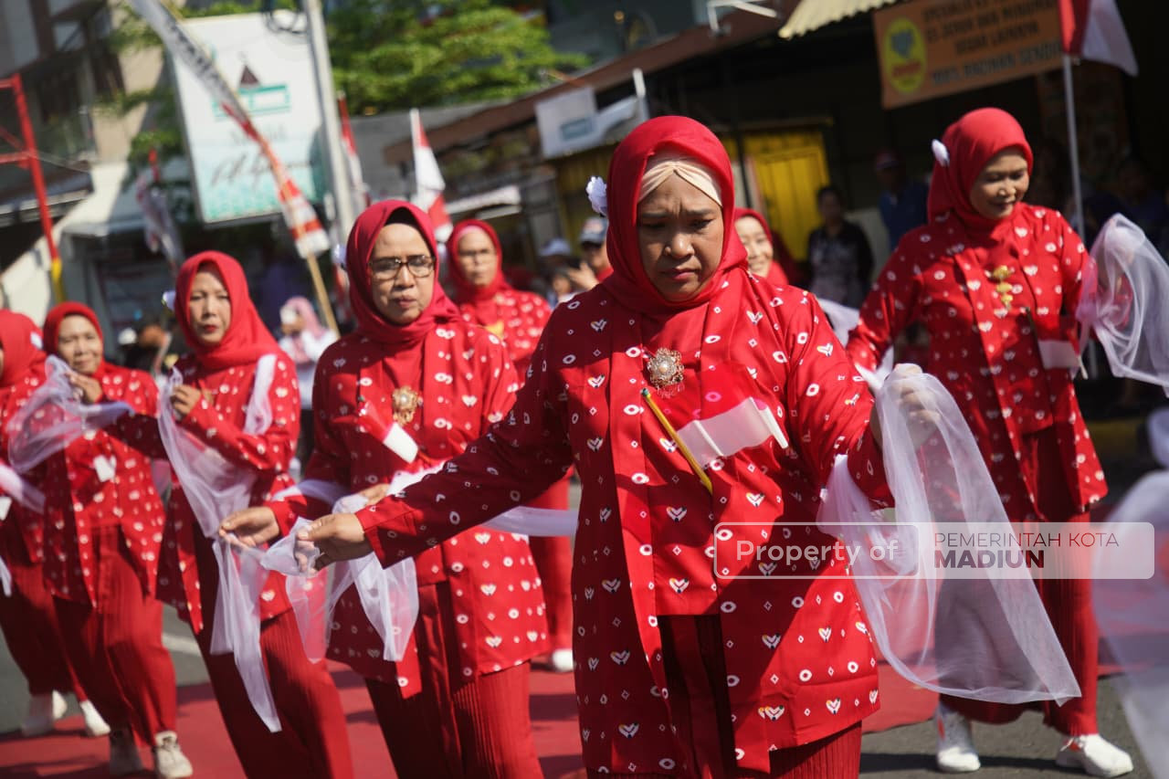 Pawai Budaya Kelurahan Kejuron Semarak, Wali Kota Maidi Tekankan Kekompakan sebagai Kekuatan Kota Pendekar