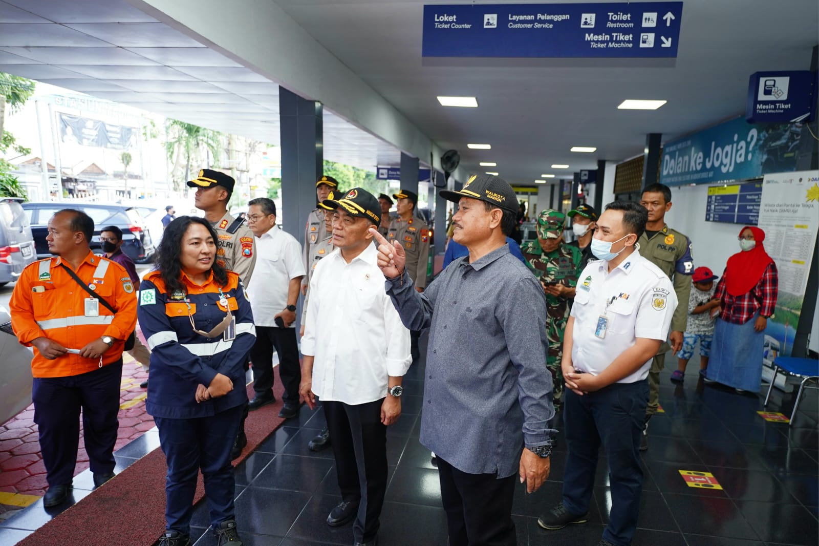Dampingi Menko PMK Tinjau Stasiun Kereta Api, Wali Kota: Ada Banyak Manfaat dari Kunjungan Pejabat Pusat