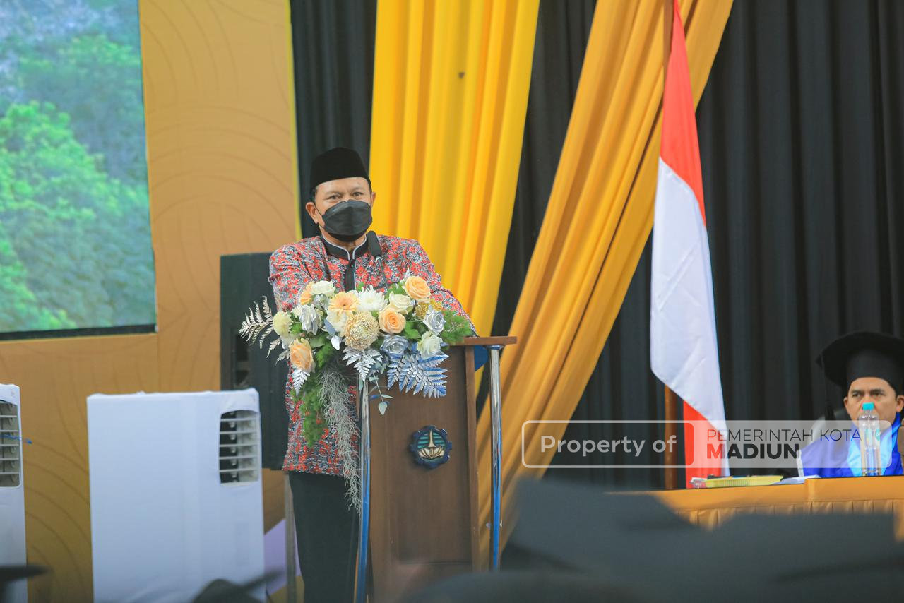 Hadiri Wisuda PNM, Wali Kota Ajak Wisudawan PNM Jadi Penggerak Kemajuan Kota