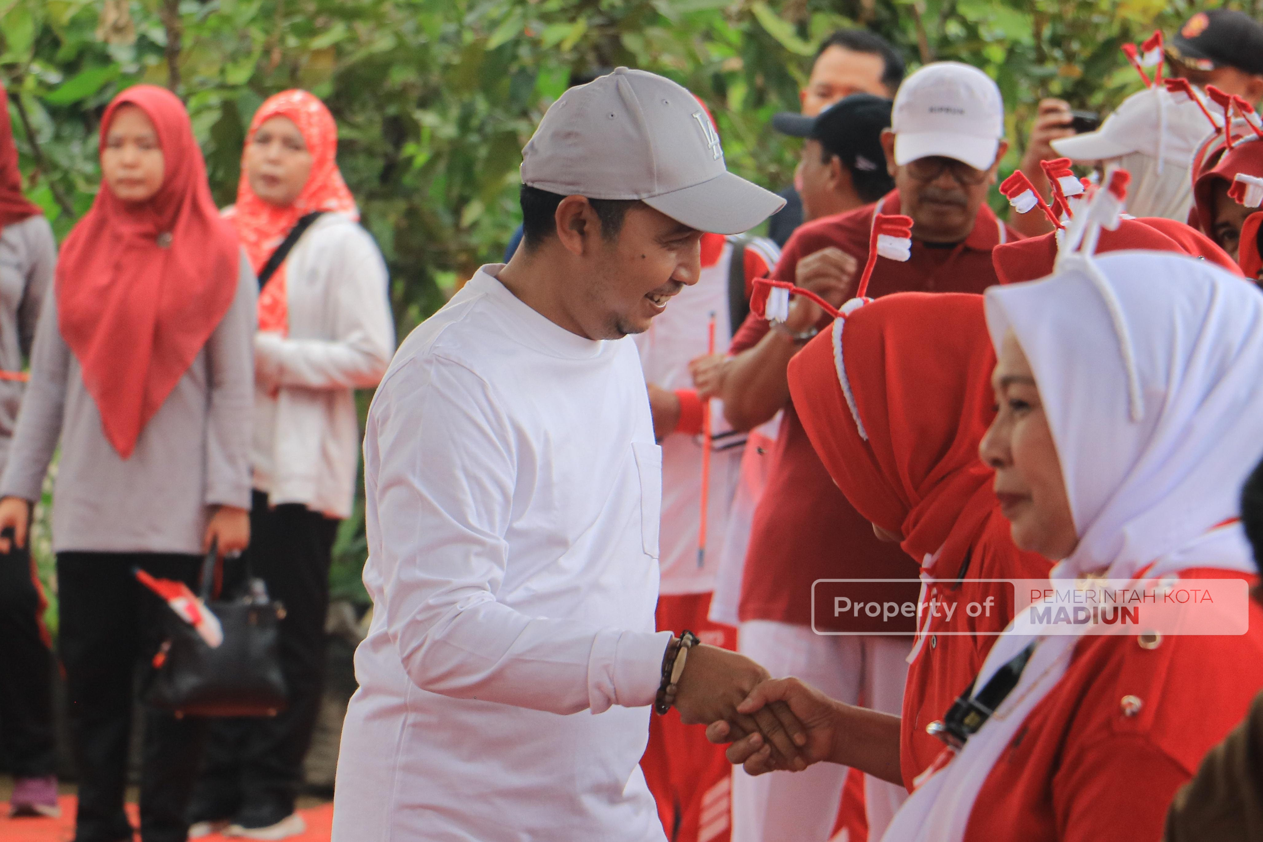 Hadiri Peringatan HUT ke-80 RI DWP, Wali Kota Tekankan Disiplin dan Doa Keluarga sebagai Fondasi