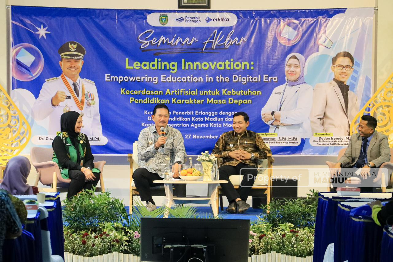 Jadi Narasumber Seminar Akbar, Wali Kota Madiun Tekankan Penguatan Pendidikan Karakter di Era Digitalisasi