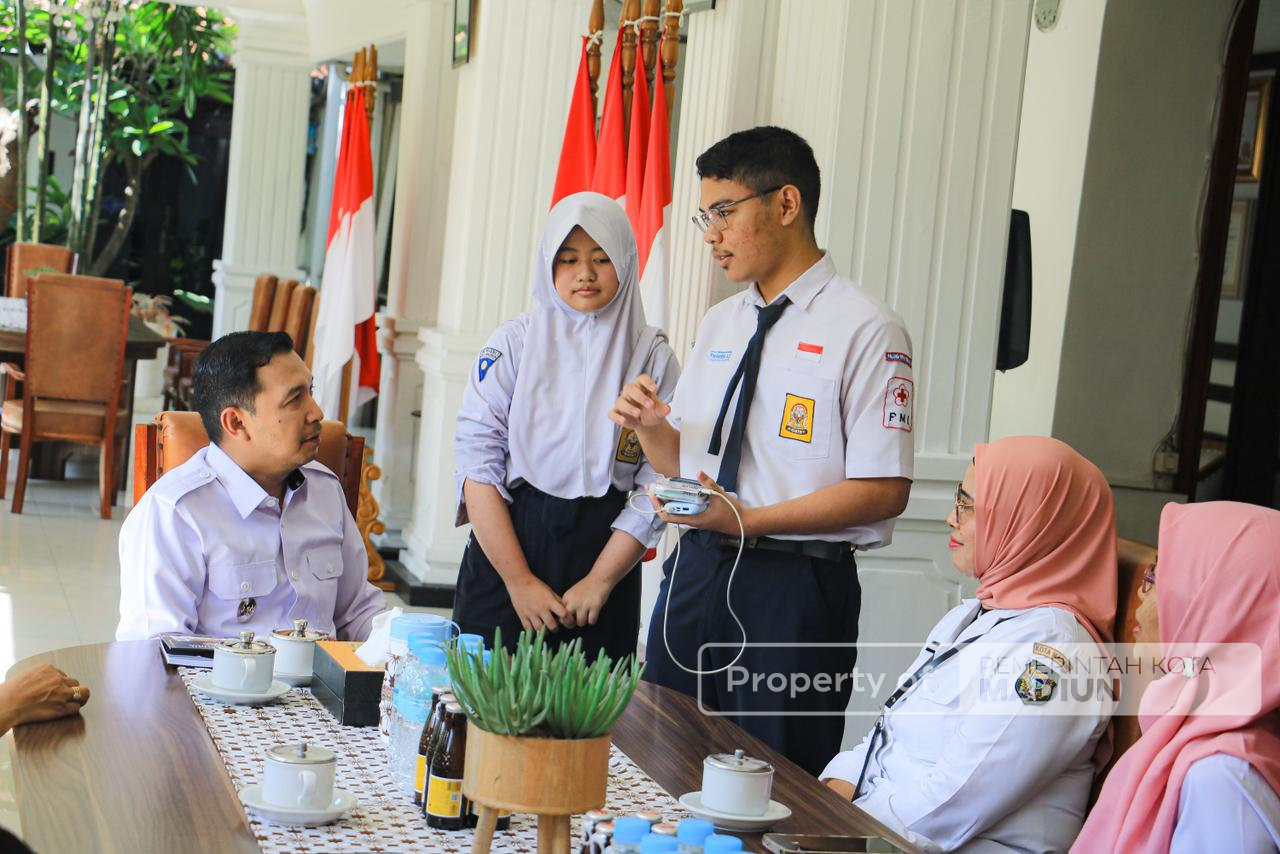 Bakal Ikuti Lomba Science Castle Asia di Malaysia, Dua Siswa SMPN 1 Kota Madiun Sowan ke Balaikota