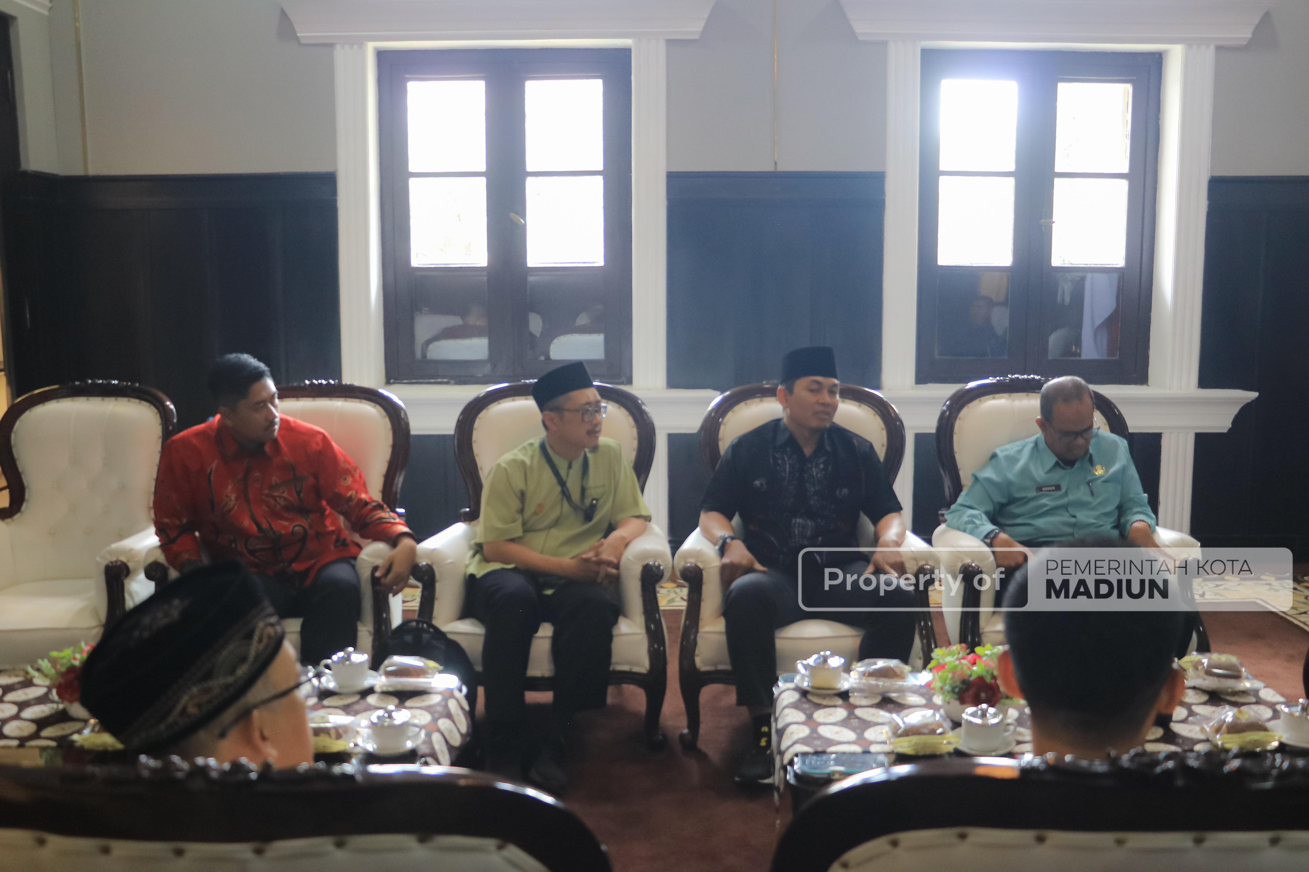 Terima Audiensi Pengurus Baru DPD PKS, Wali Kota Dorong Komitmen dan Karya Nyata untuk Warga