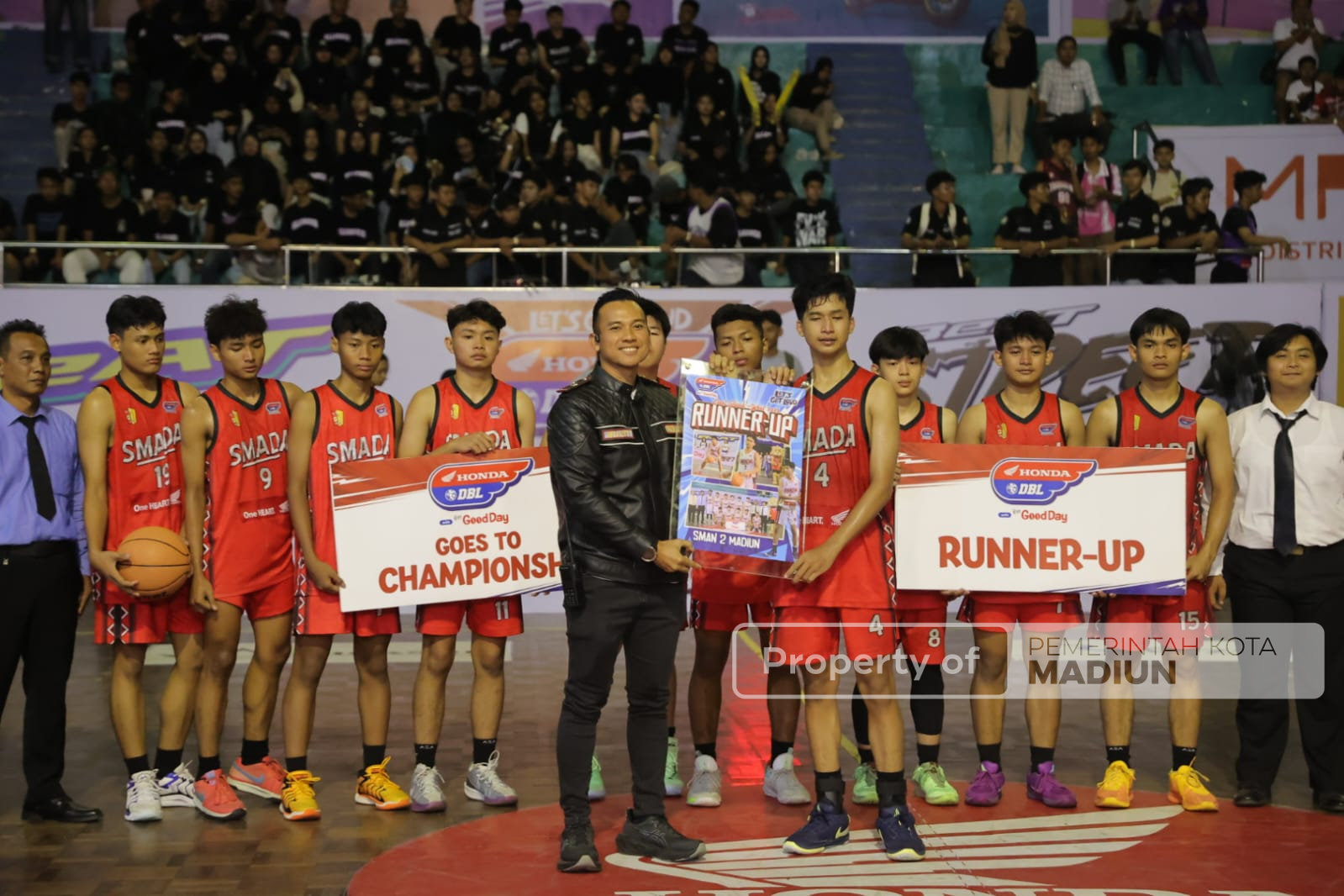 Wakil Wali Kota Madiun Apresiasi Penyelenggaraan DBL, SMAN 1 Kedungwaru Tampil Sebagai Juara