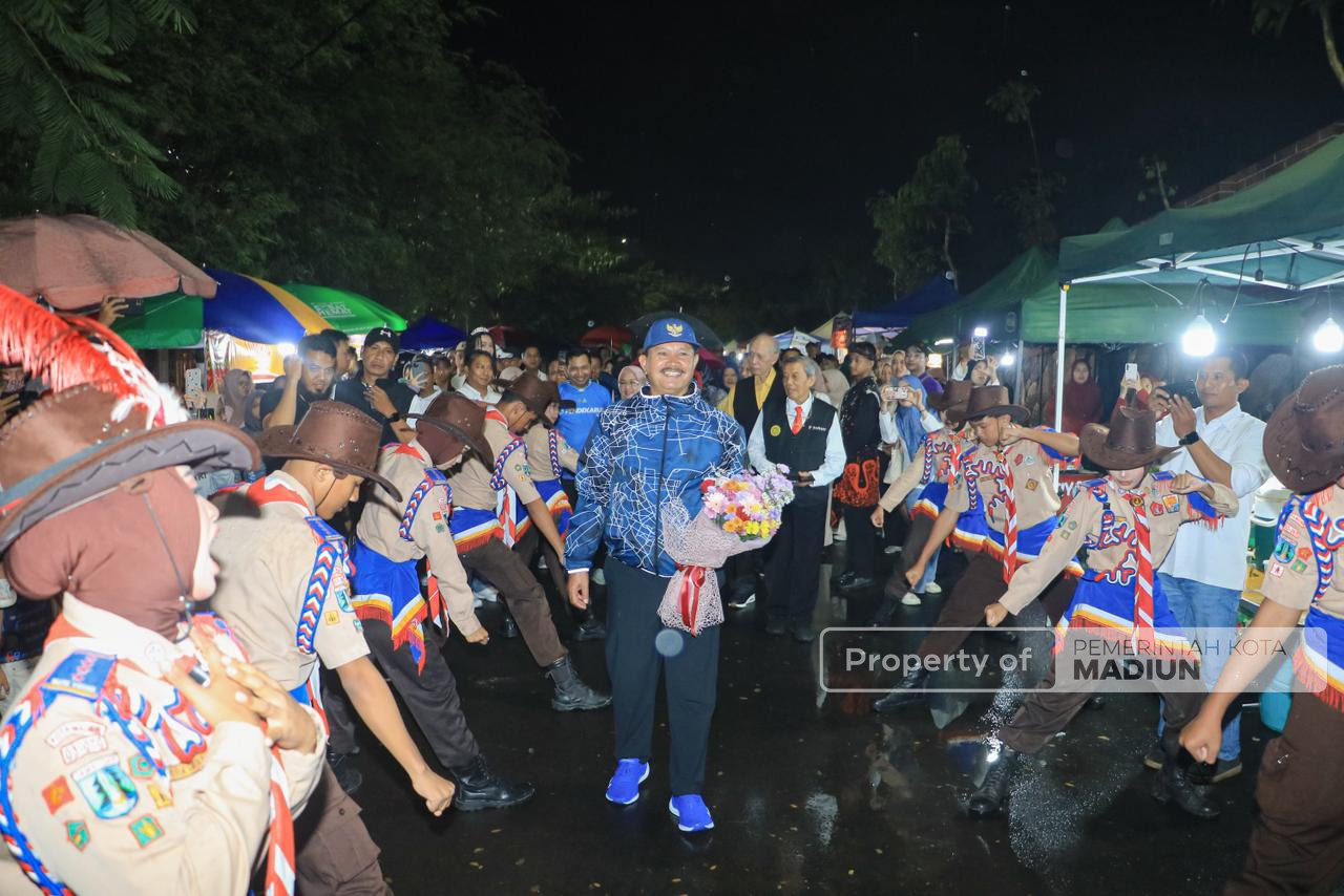 Hadiri Bantaran Night Culinary, Wali Kota Madiun Tekankan Kebersihan Fasilitas Umum