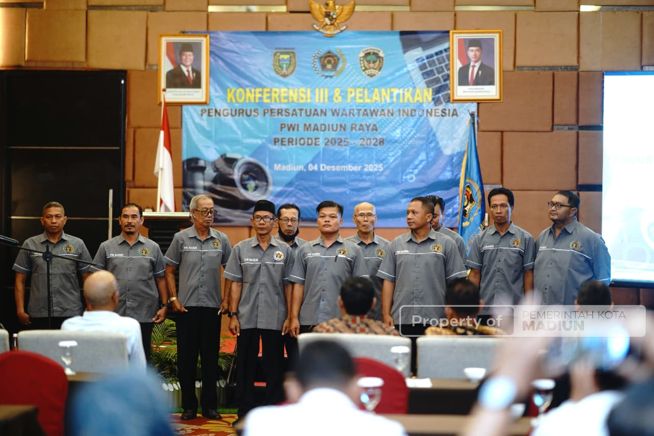 Hadiri Pelantikan PWI Madiun Raya, Wawali Tekankan Peran Strategis Wartawan dalam Membangun Kota Maju Mendunia