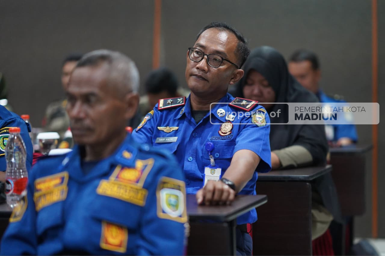 Buka Bimtek Satpol PP dan Damkar, Wakil Wali Kota Madiun Tekankan Pelayanan bagi Masyarakat