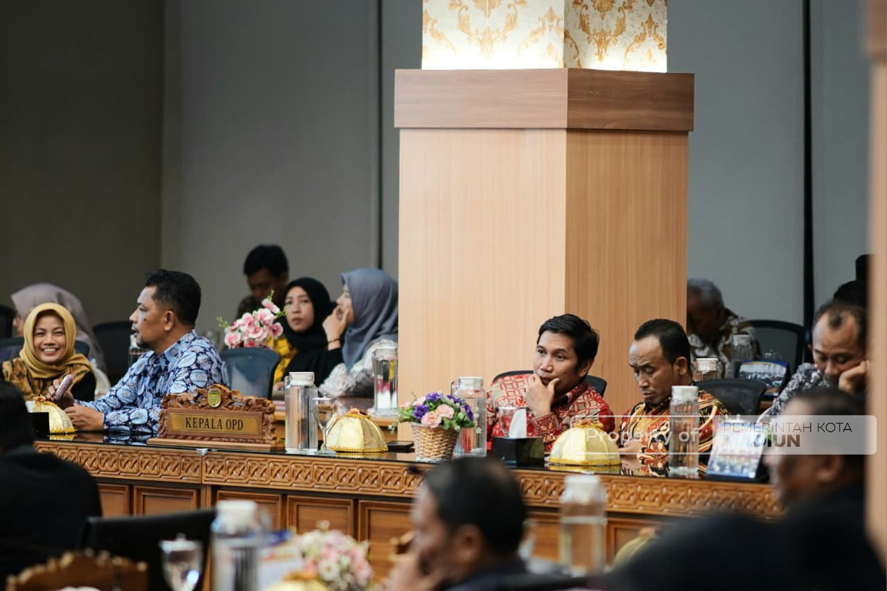 Delapan Fraksi DPRD Setujui Raperda Perubahan APBD 2026, Plt Wali Kota Pastikan Catatan Jadi Perhatian