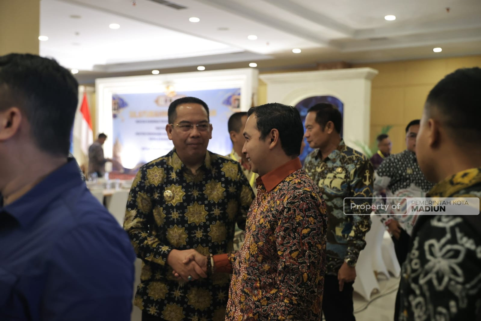 Ikuti Dialog Bersama Menko Polkam dan Mendagri, Plt Wali Kota: Kota Madiun Siap Mengikuti Semua Arahan
