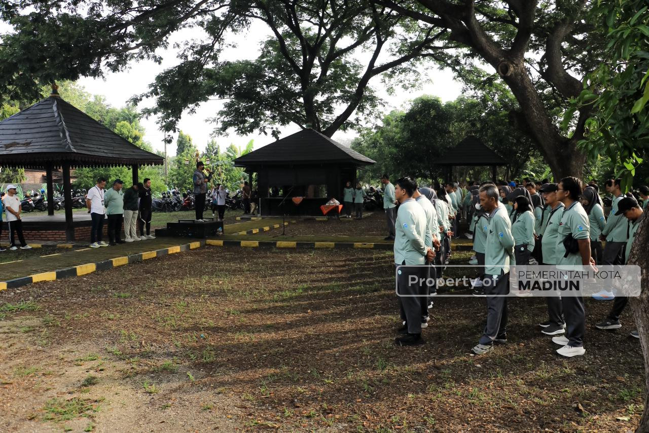 Apel dan Olahraga Bersama Pegawai Perumdam Tirta Taman Sari, Wali Kota Tekankan Efisiensi dan Kemandirian BUMD