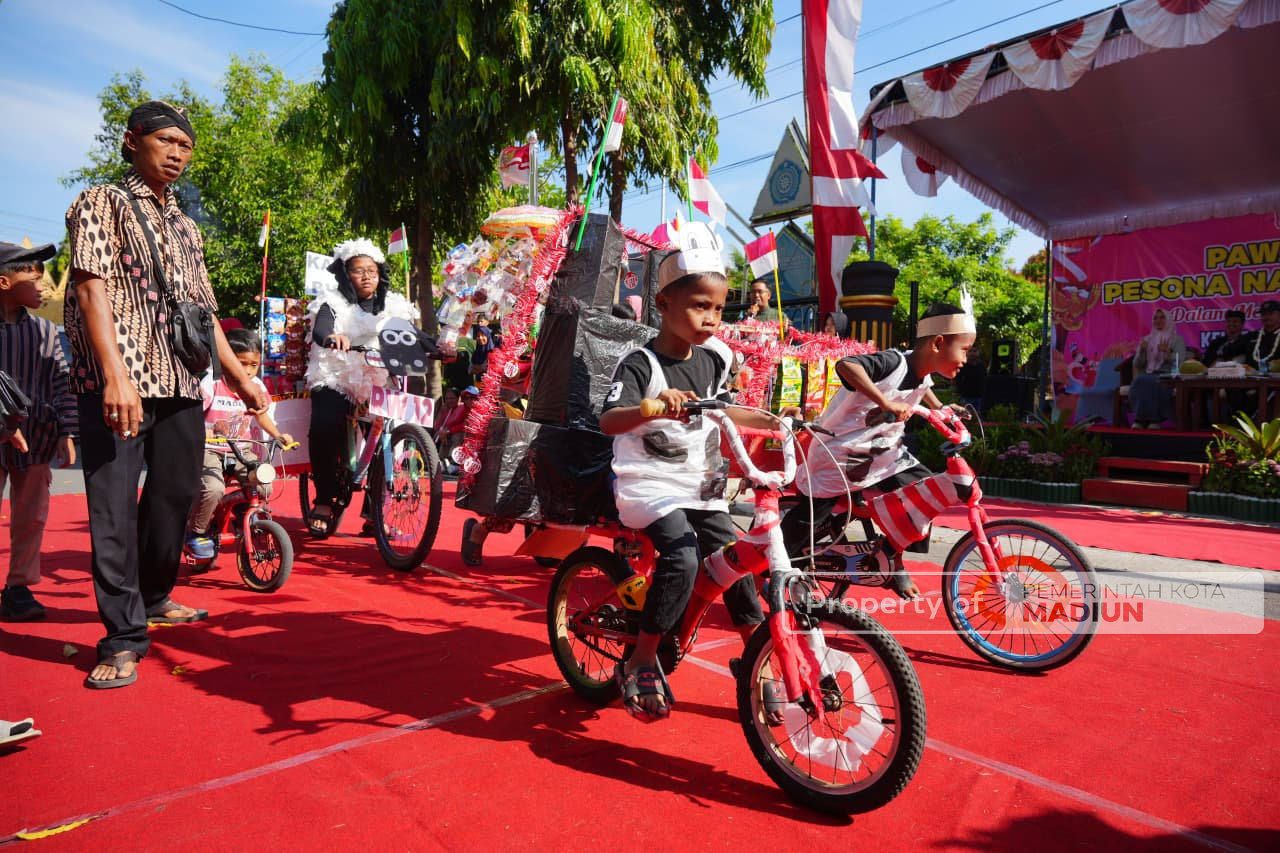 Wali Kota Madiun Hadiri Carnaval Kemerdekaan, Dorong Warga Tingkatkan Kreativitas dan Kesejahteraan