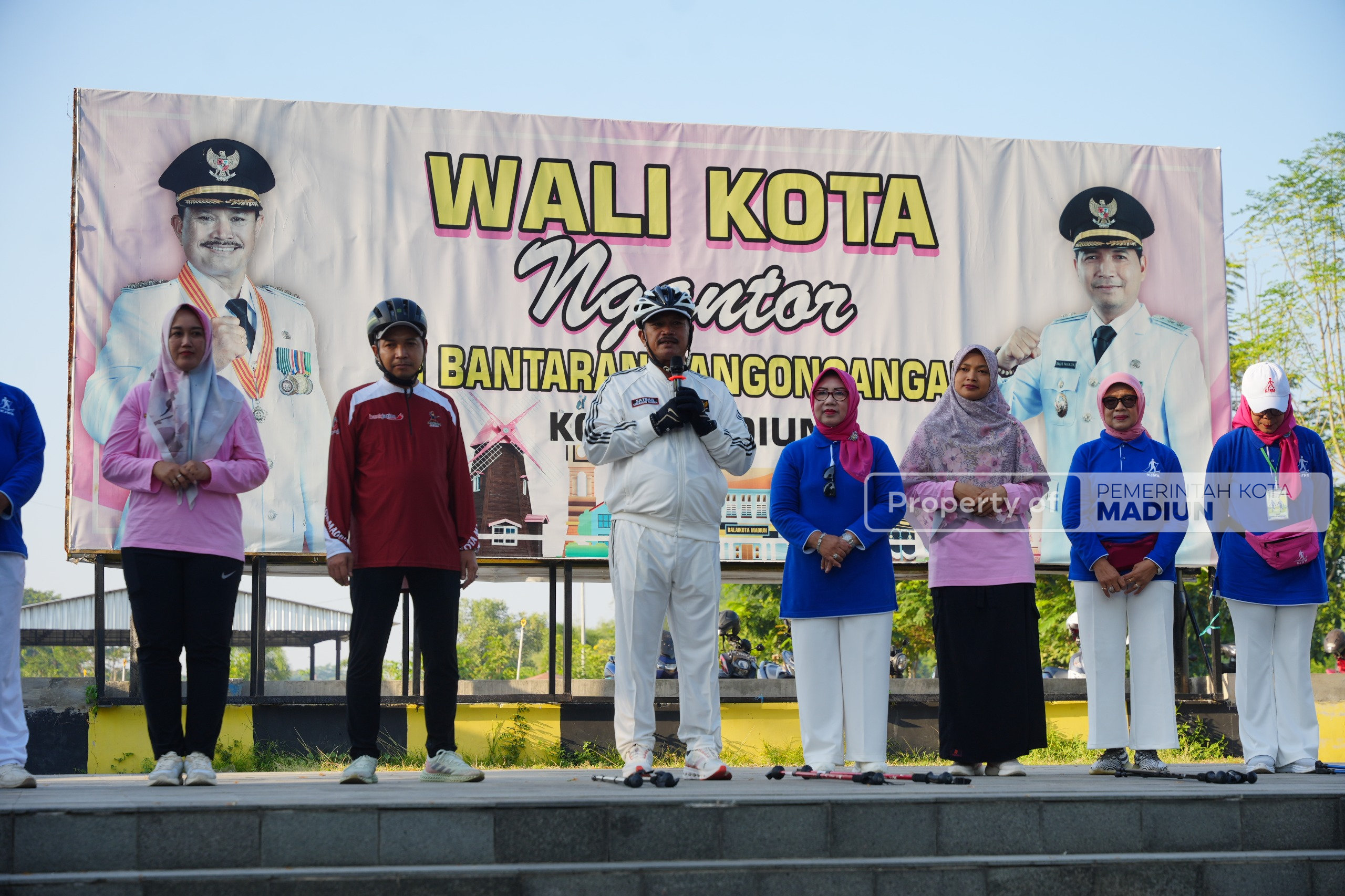 Ajak Lansia Sehat dan Bahagia, Wali Kota Maidi Dorong Gaya Hidup Sehat Lewat Olahraga Jalan Nordik