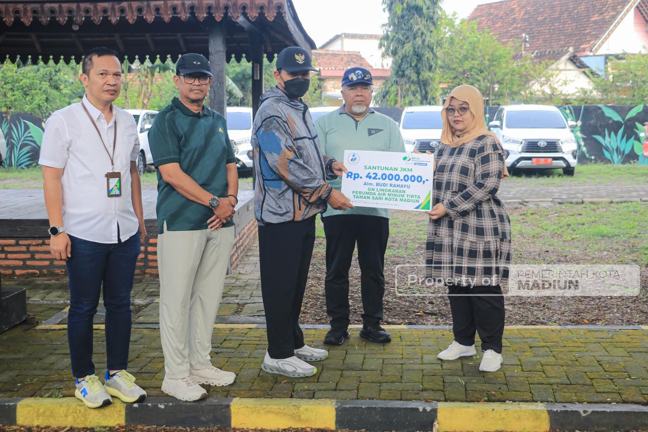 Apel dan Olahraga Bersama Pegawai Perumdam Tirta Taman Sari, Wali Kota Tekankan Efisiensi dan Kemandirian BUMD